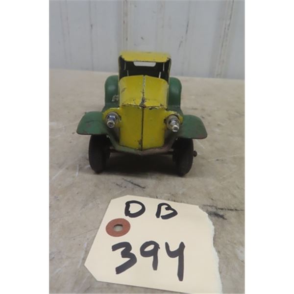 Vintage Louis Marx Pressed Metal Wind Up Car 4" x 4" x 8" 