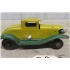 Image 2 : Vintage Louis Marx Pressed Metal Wind Up Car 4" x 4" x 8" 