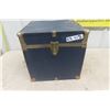 Image 1 : Small Trunk 14" x 14" x 14" 
