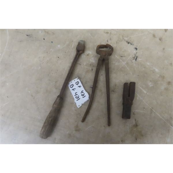 Anvil Insert for Working Leather, Forge Iron + Clipper/Cutter