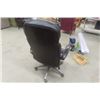 Image 4 : Executive Leather Swivel Office Chair -Dark Brown 