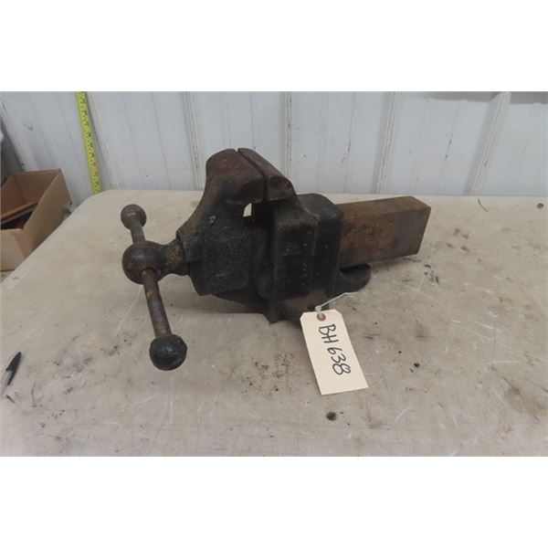 Heavy Duty Reed MFG # 105 Bench Vice 