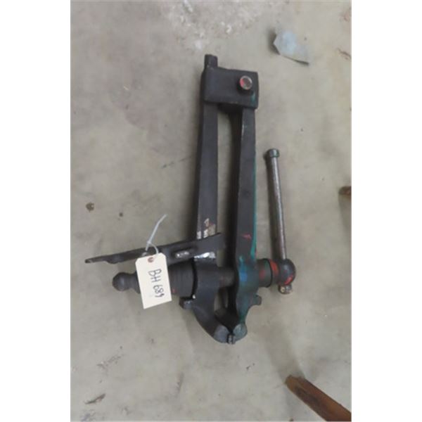 Very Heavy Duty Blacksmith Leg Vice - 27'' Long 
