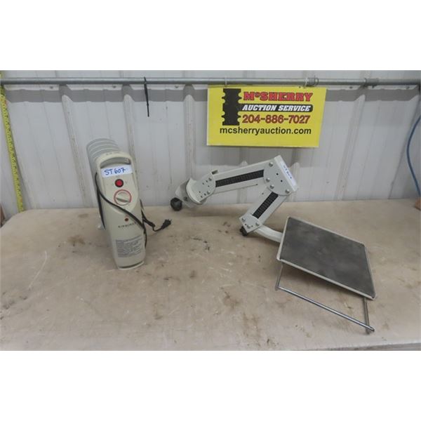 Air Works Red Style Heater 550 W , Desk Mount Movable Reader / Book Mount ? 