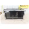 Image 1 : Magic Chef Microwave 1500 Watt