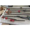 Image 5 : 10 Pipe Clamps up to 48", 2 Quickie Clamps - Total 12 Items