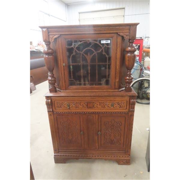 Oak 1/4 Cut China Cabinet - believes to be Krug 16"×40"×65"