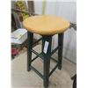 Image 2 : 2 Stools