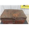 Image 2 : Vintage Early Tin Bread Box 10" x 12" x 17" 