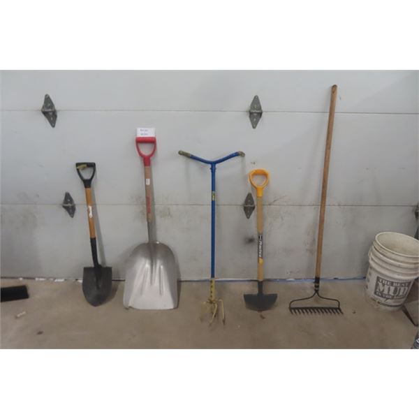 Lot of 5 Garden/ Yard Tools: Shovels, Garden Claw, Edger, Rake