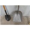 Image 3 : Lot of 5 Garden/ Yard Tools: Shovels, Garden Claw, Edger, Rake