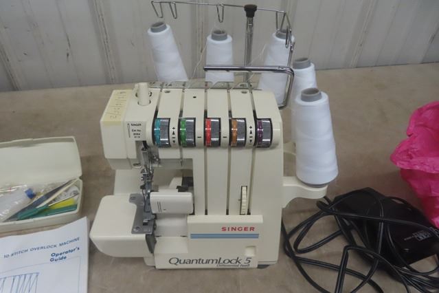 Singer Quantum Lock 5, 10 Stitch Overlock Machine with Accessories ...