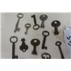 Image 2 : 25 Vintage Skeleton Keys