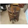 Image 3 : Wooden Barrel Washing Machine with Supreme Wringer 24"w by 29" t