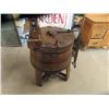 Image 4 : Wooden Barrel Washing Machine with Supreme Wringer 24"w by 29" t