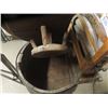 Image 7 : Wooden Barrel Washing Machine with Supreme Wringer 24"w by 29" t