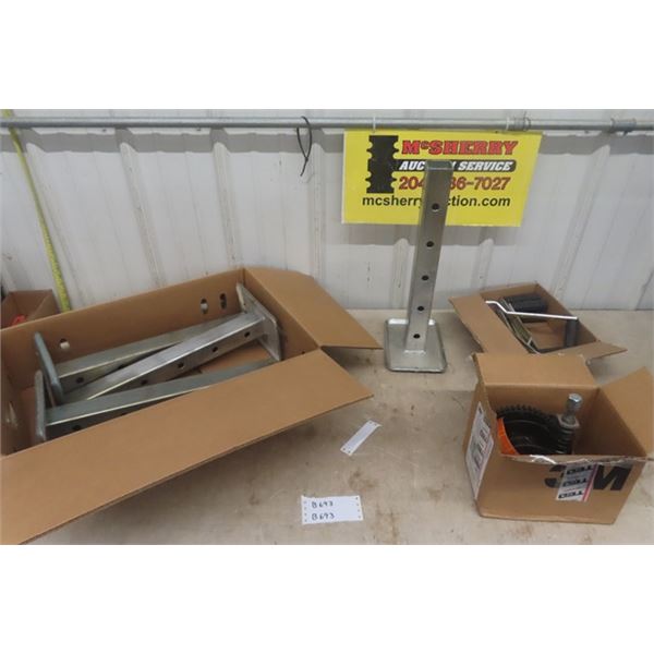 New Trailer Accessories : 4 Stabilizers, Crank Handles, Winch