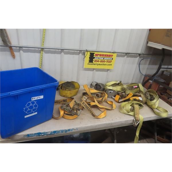 10 Ratchet Load Tie Down Straps + Storage Container
