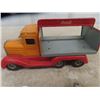 Image 2 : GoSo Coca-Cola Tin Wind Up Delivery Truck with Key 3" x4" x 8"
