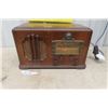 Image 1 : Northern Electric Model 832 Table Top Wooden Cabinet Shortwave Radio- Powers Up