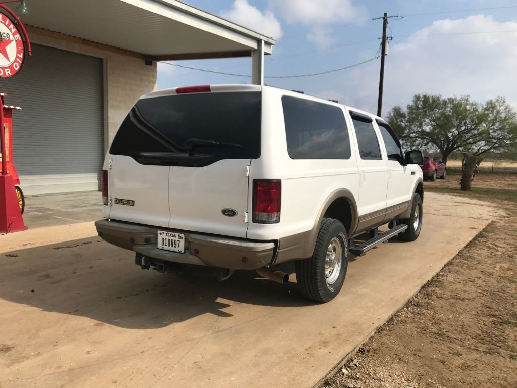 2005 FORD EXCURSION 137