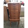 Image 2 : Vintage Wooden Jewlery Dresser
