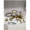 Image 1 : Assortment Of Beautiful Costume jewelery