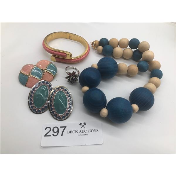 Beautiful Set Of Costume Jewelry