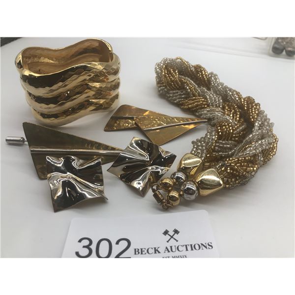 Beautiful Set Of Costume Jewelry