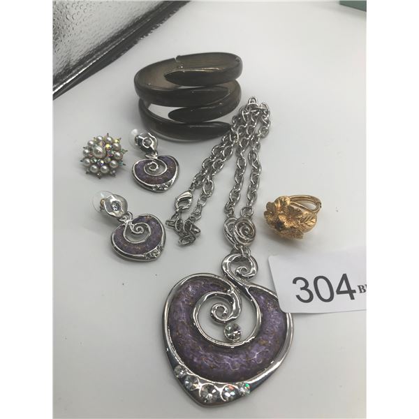 Beautiful Set Of Costume Jewelry