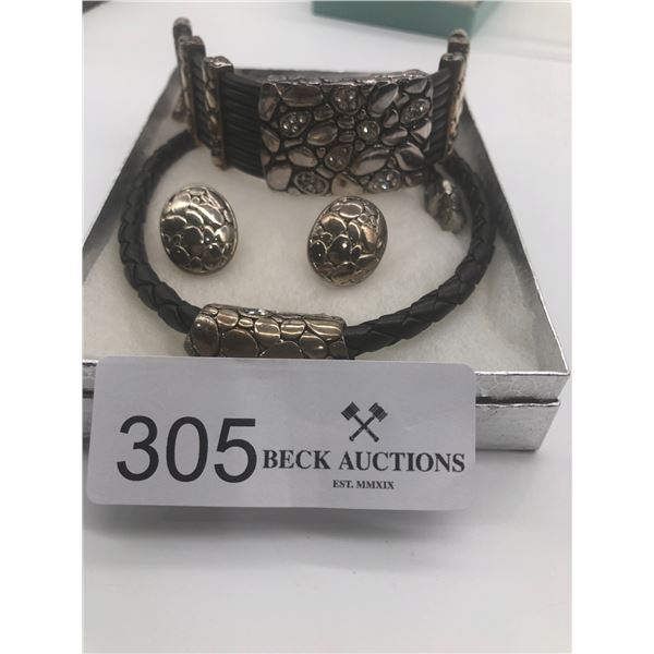 Beautiful Set Of Costume Jewelry