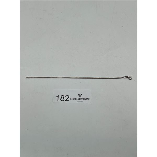 Silver chain bracelet Beck Auctions Inc.