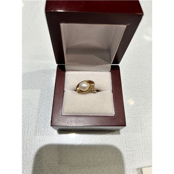 14K Yellow Gold Ring
