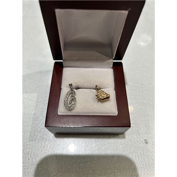 10K Gold Piano and 14K White Gold 'G'