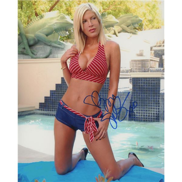 Tori Spelling signed photo