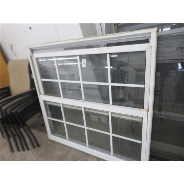 4' x 4' Window w/Insert Boxes