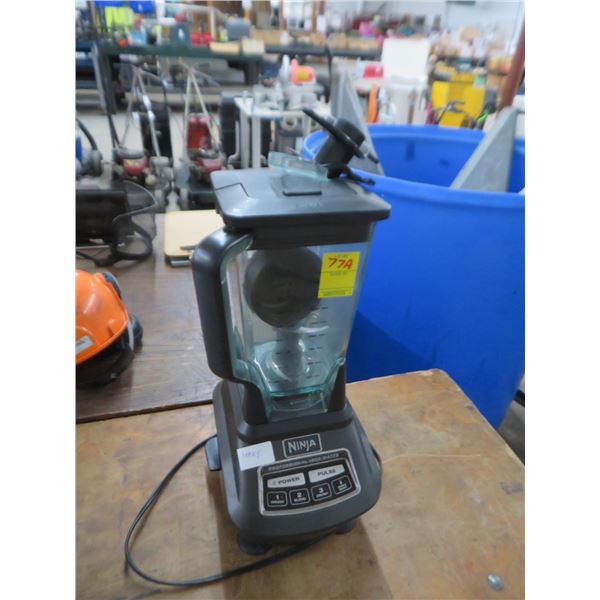 Ninja Professional 1500 Watt Blender