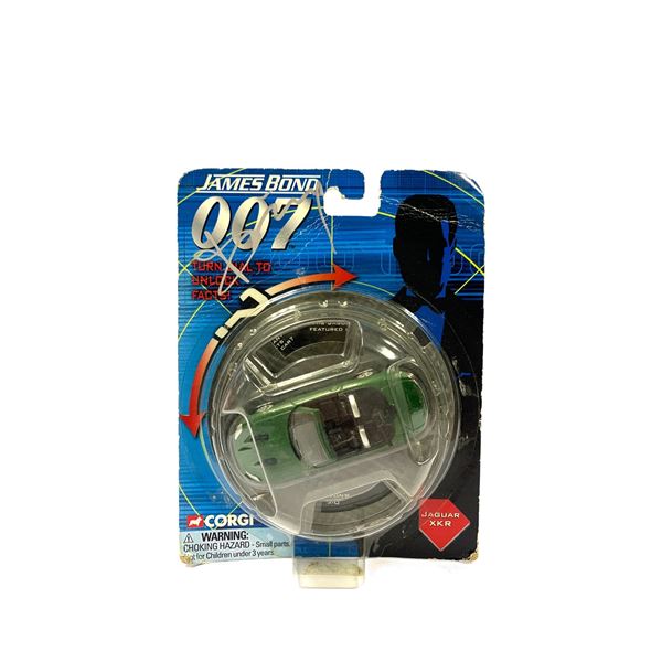 Autograph James Bond Pierce Brosnan Toy Car Figure