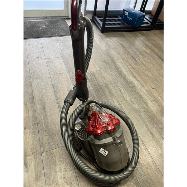 Lot of 1 Dyson Vacuum (*Used)