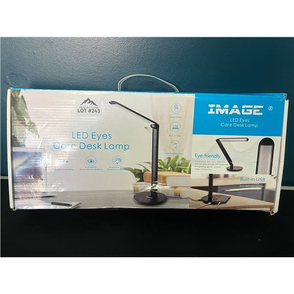 Lot of 1 LED Desk Lamp w/ USB Charging