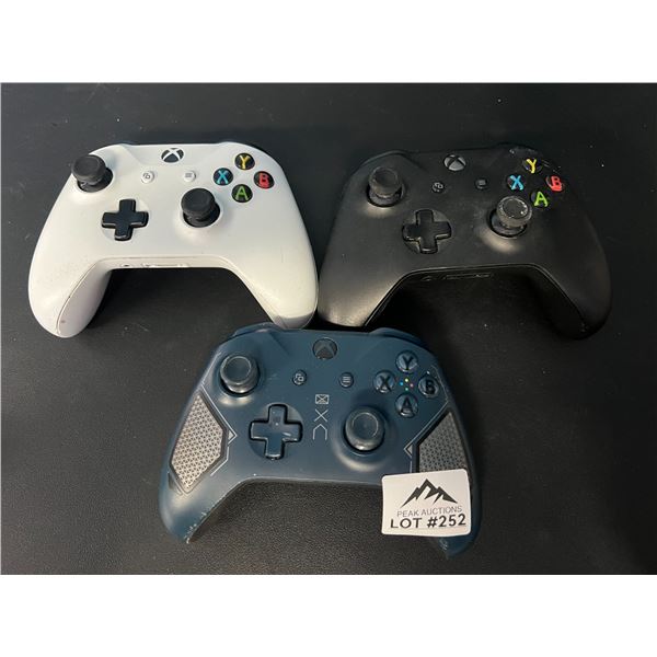 Lot of 3 Xbox One Wireless Controllers (*Used)