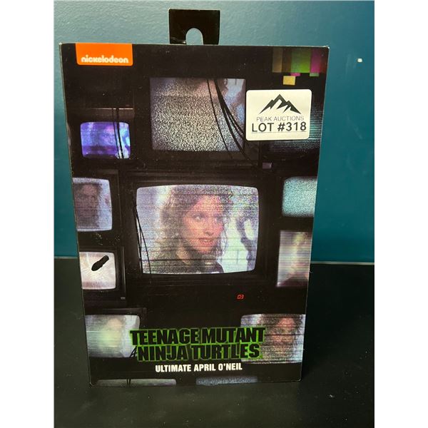 Lot of 1 Teenage Mutant Ninja Turtles April O'Neil Toy Figure