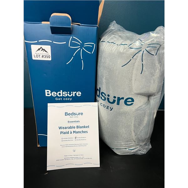 Lot of 1 Bedsure Wearable Sherpa Cozy Blanket