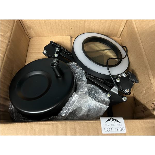 Lot of 1 Table Lamp/Ring Light