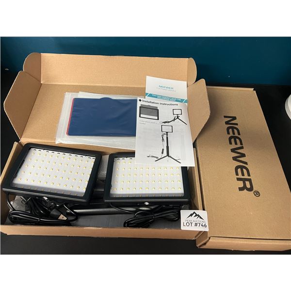 Lot of 2 Neewer 2pack Dimmable 5600K USB Colorful Video Lighting Kits w/ Tripod