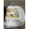 Image 2 : Lot of 1 Queen Size Comforter (White)