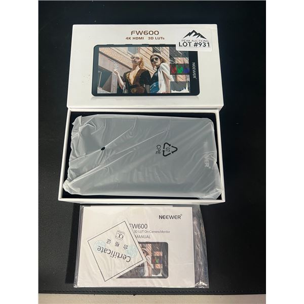 Lot of 1 NEEWER FW600 4K 5.5in Touch Screen Camera Field Monitor