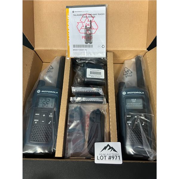 Lot of Motrola Talkabout Two-Way Radios/Walkie Talkies T4XX Series