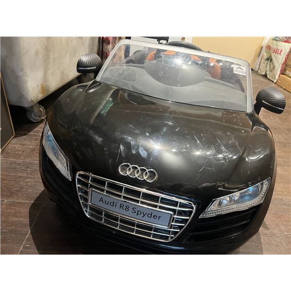 Lot of 1 Audi R8 Spyder Drivable Kids Car (*USED*)