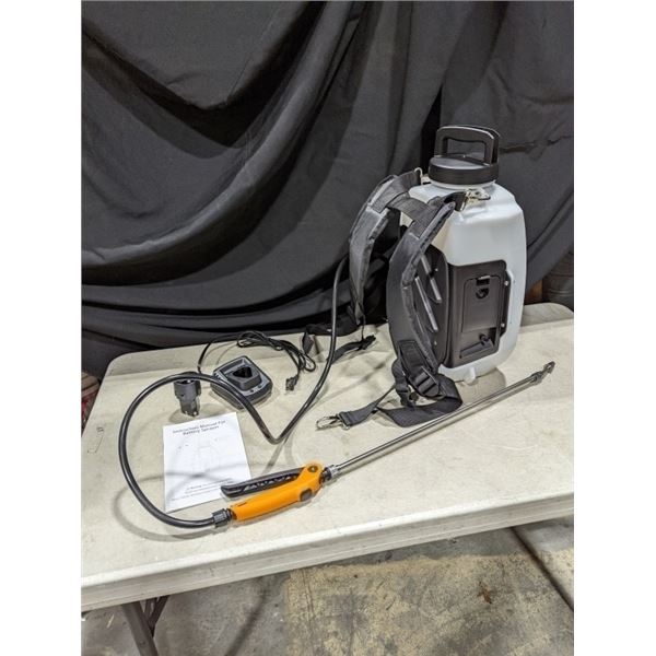 BRAND NEW 12V CORDLESS ELECTRIC BACKPACK SPRAYER WITH EXTENDABLE WAND AND CHARGER